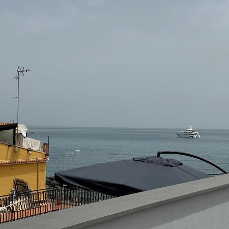 Naxos Marina Bay Panzió Giardini-Naxos Kültér fotó